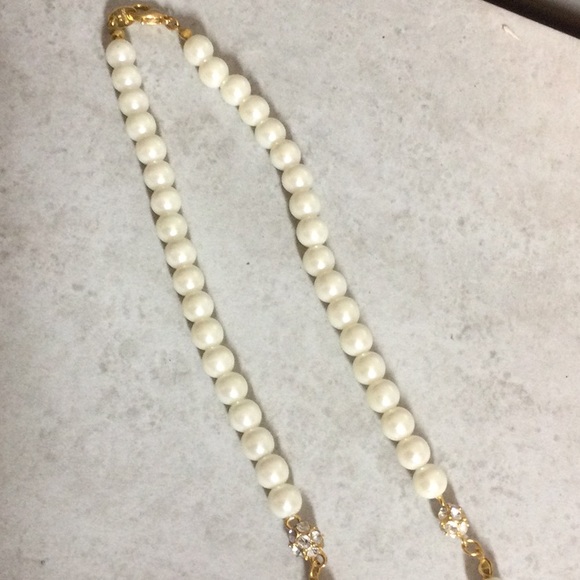 Avon Pearl strand with gold bling necklace - Picture 4 of 6